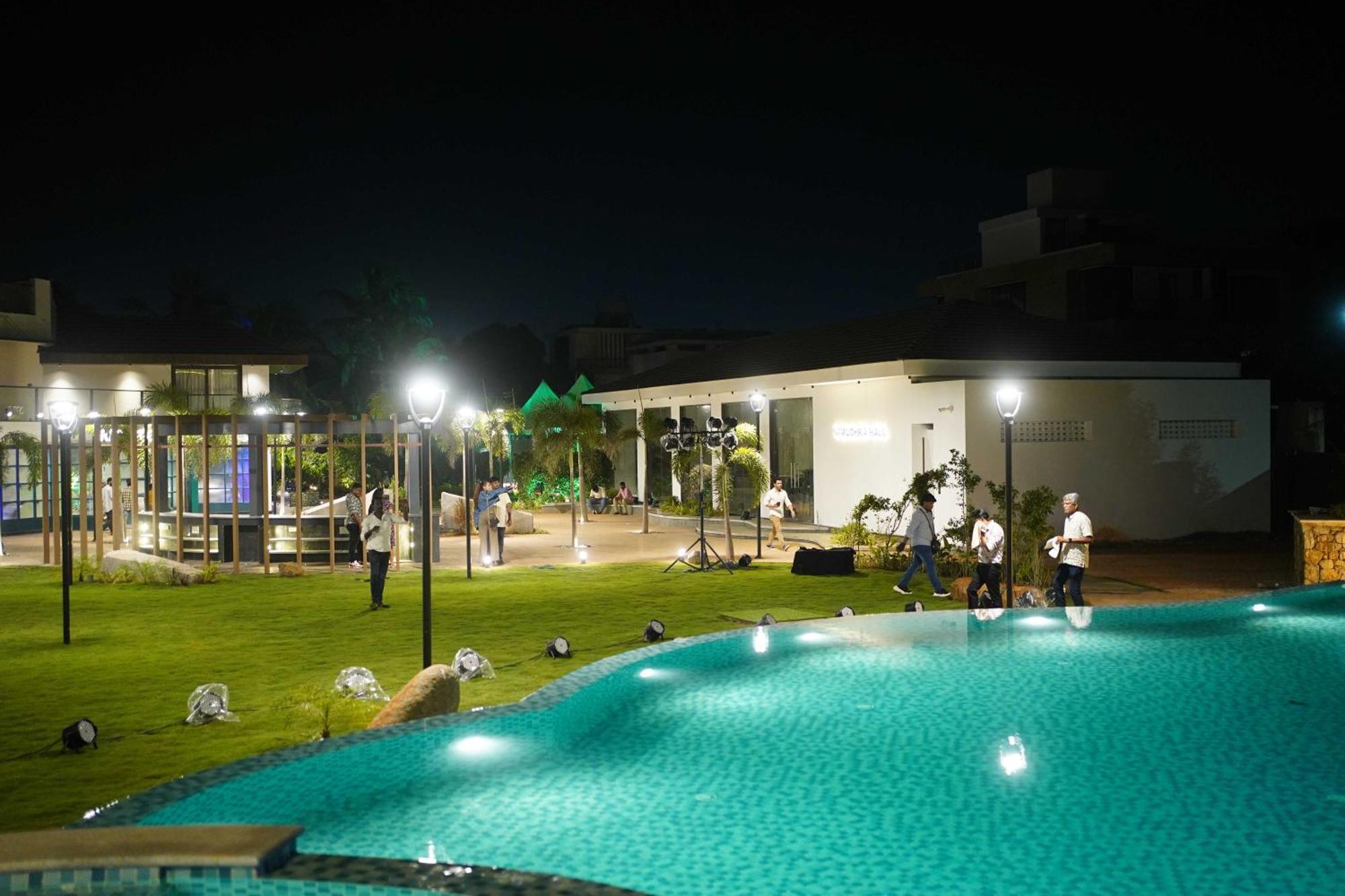 Mstays Ecr By Mirabilis Hotel Chennai Exterior foto